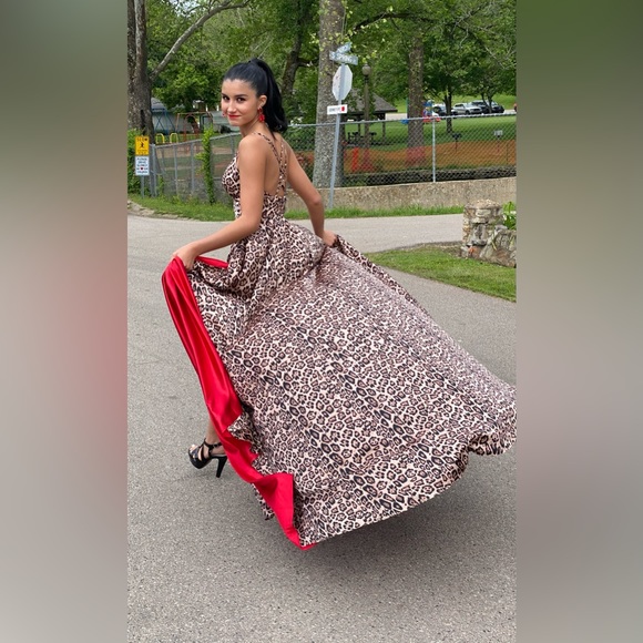 Mori Lee Madeline Gardner dress cheetah and red dress!! Size 6 - Picture 5 of 8